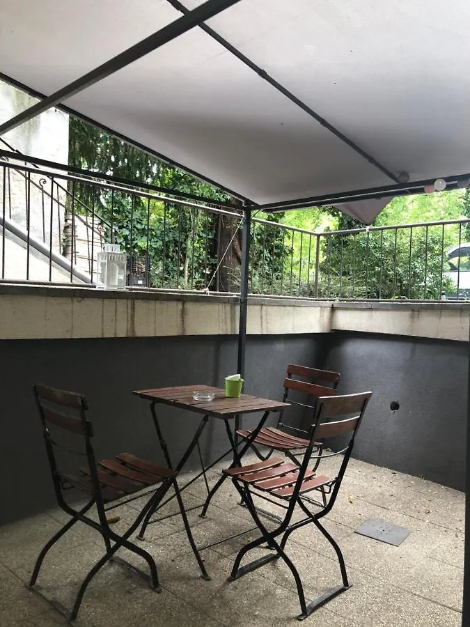 Kert Kapcsolatos Lakas Privat Parkoloval Apartment Budapest