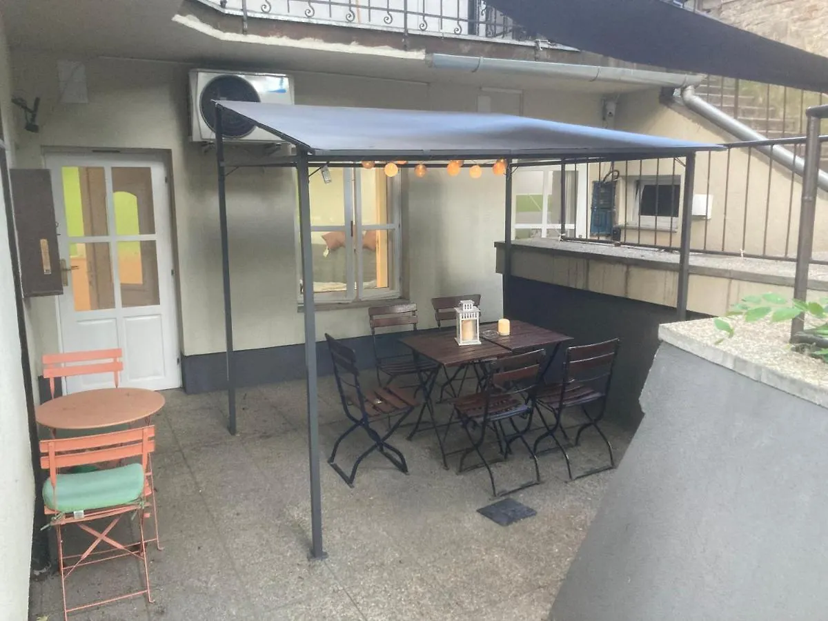 Kert Kapcsolatos Lakas Privat Parkoloval Apartment Budapest